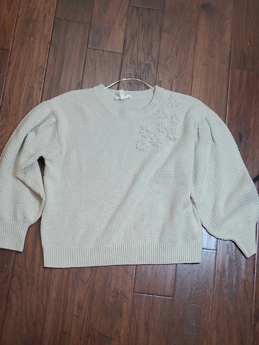 Jessica Simpson Creamy Khaki Sweater with Floral Design & Puffy Sleeves Size XL